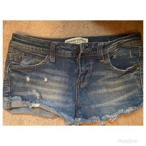 Almost famous jean shorts